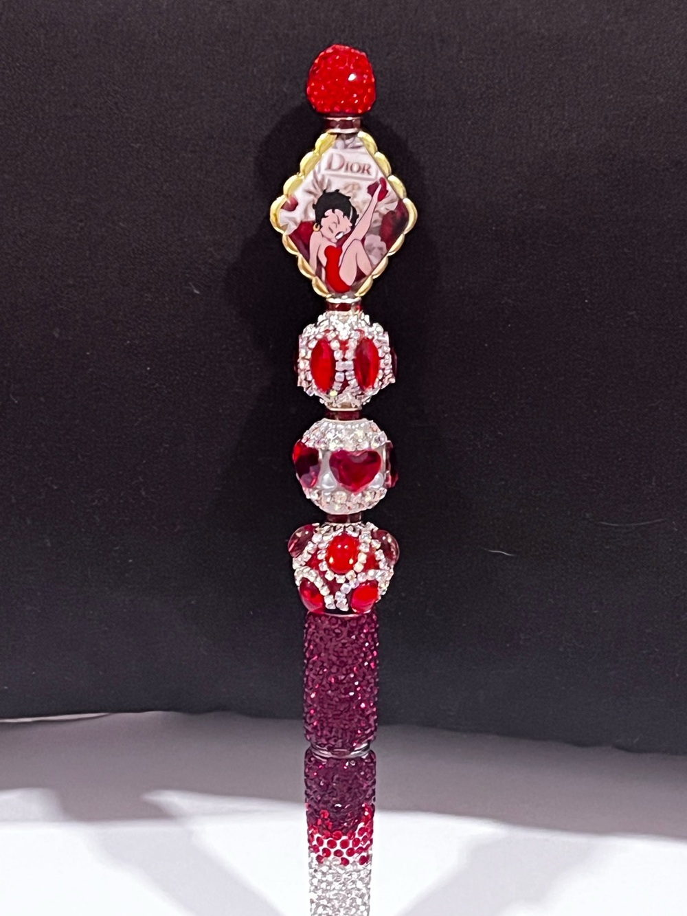 Red Betty Boop focal fancy beaded pen